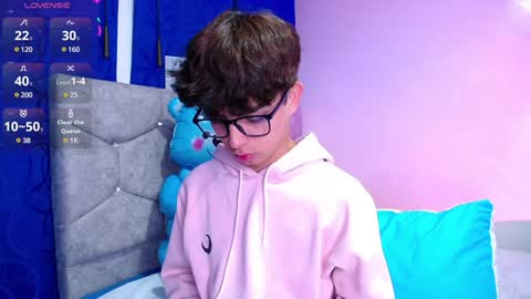 Owen  Independent model  online show from December 2024 03:38:02 AM