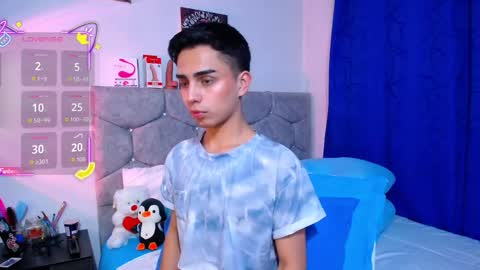 Owen  Independent model  online show from November 2025 06:35:02 AM