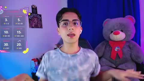 Snapshot of owenblue__ chatting on July 2026 07:17:02 AM Owen Independent model online show from July 2026 07:17:02 AM
