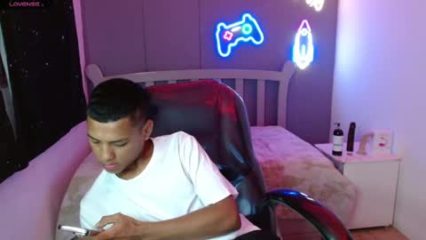 OWEN online show from December 2024 01:14:01 AM