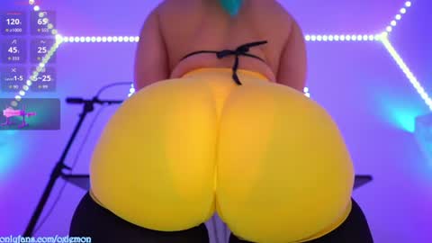 Snapshot of oxlemon chatting on August 2026 01:51:01 AM oxlemon online show from August 2026 01:51:01 AM