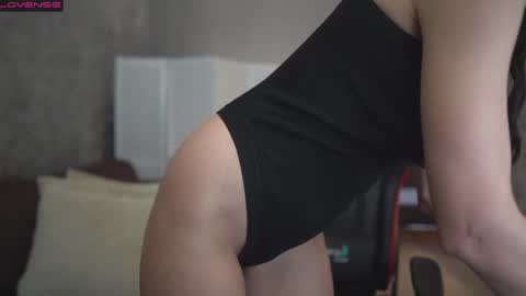 Snapshot of oxxme chatting on February 2025 09:32:02 AM Oxana Hi friends all my videos are 50 off check my bio online show from February 2025 09:32:02 AM