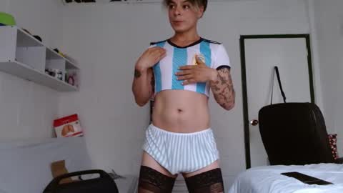 Jeannifer online show from February 2025 09:19:01 PM