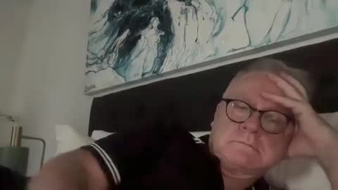 Snapshot of ozhairybearxxxx chatting on December 2024 09:05:02 AM ozhairybearxxxx online show from December 2024 09:05:02 AM