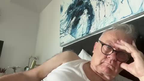 Snapshot of ozhairybearxxxx chatting on December 2024 10:26:02 PM ozhairybearxxxx online show from December 2024 10:26:02 PM