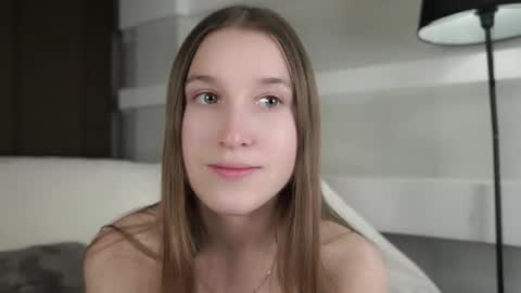 Caroline or just Lina online show from January 2026 01:19:01 AM