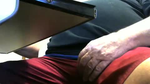 ozzienuts21153 online show from December 2025 08:52:02 AM