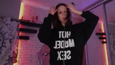 Snapshot of p0rsche911 chatting on December 2024 08:10:02 PM Alice online show from December 2024 08:10:02 PM