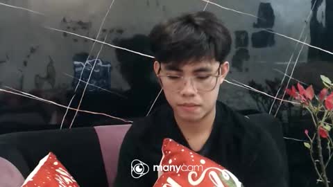 Snapshot of p1noytwink_ chatting on February 2026 11:09:02 AM Terrence online show from February 2026 11:09:02 AM