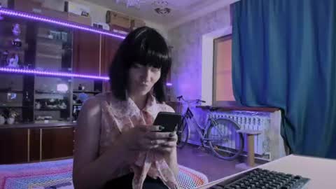 Snapshot of pa1e_pr1ncess chatting on June 2026 07:54:01 AM Ella online show from June 2026 07:54:01 AM