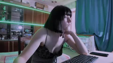 Snapshot of pa1e_pr1ncess chatting on June 2026 12:42:02 PM Ella online show from June 2026 12:42:02 PM