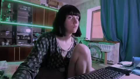 Snapshot of pa1e_pr1ncess chatting on June 2026 07:25:01 AM Ella online show from June 2026 07:25:01 AM
