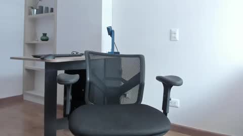 Snapshot of pablo_rincon95 chatting on February 2025 02:13:02 PM pablo rincon95 online show from February 2025 02:13:02 PM