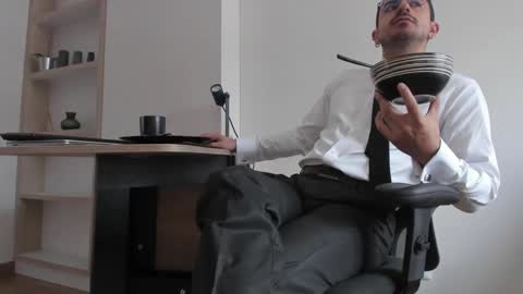 Snapshot of pablo_rincon95 chatting on February 2025 03:20:02 PM pablo rincon95 online show from February 2025 03:20:02 PM