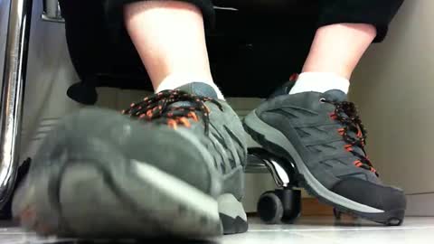 Pablo Meness online show from February 2025 04:33:01 PM