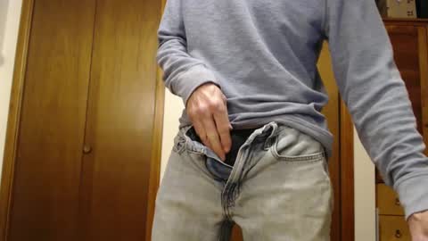 Snapshot of paddleme100 chatting on December 2024 11:28:02 PM Paddle me online show from December 2024 11:28:02 PM