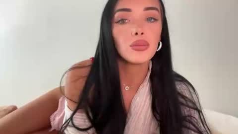 Snapshot of paigemckinnon chatting on June 2026 03:05:01 AM paigey xxx link in bio online show from June 2026 03:05:01 AM