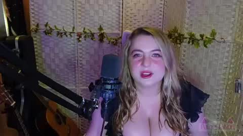 PaigeStation online show from April 2026 09:56:02 PM