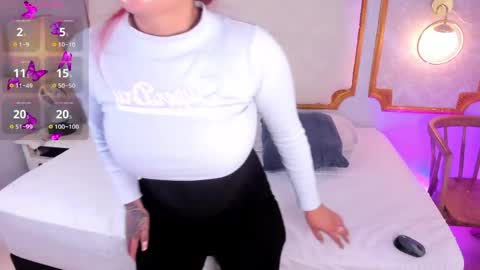 PaIIgePeach online show from April 2026 05:43:02 PM