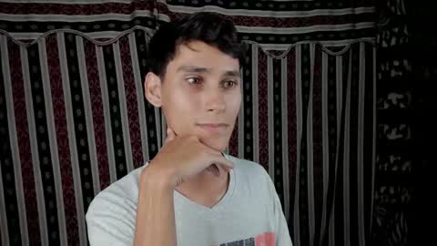 Snapshot of paimon_goetia chatting on September 2025 10:48:02 PM Alexander Grigori online show from September 2025 10:48:02 PM