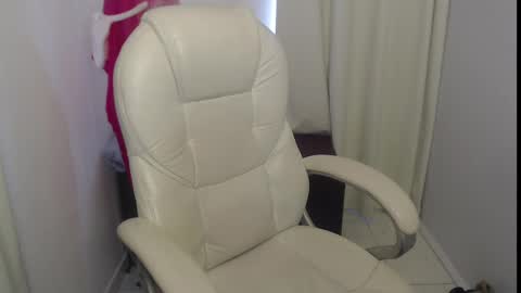 paiperhalliwey online show from March 2025 07:17:02 PM