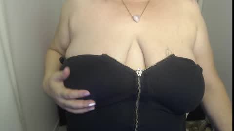 paiperhalliwey online show from March 2025 12:00:01 AM