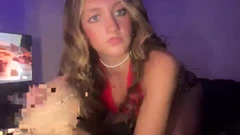 Paisley online show from January 2026 01:43:01 AM