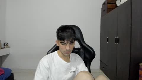 pakun_ online show from December 2024 01:27:01 AM