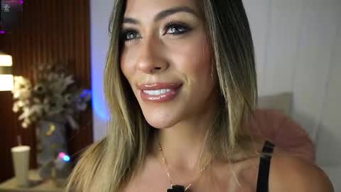 Palmer Joness online show from December 2025 01:38:01 PM