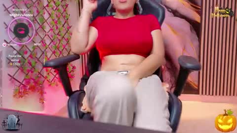 Pam online show from October 2025 07:26:02 PM