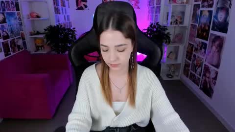 Snapshot of pambeeslyy chatting on March 2025 02:47:02 AM Pam online show from March 2025 02:47:02 AM