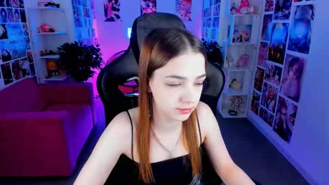 Snapshot of pambeeslyy chatting on March 2025 08:08:01 AM Pam online show from March 2025 08:08:01 AM