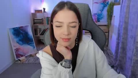 Snapshot of pambeeslyy chatting on October 2025 08:33:01 AM Pam online show from October 2025 08:33:01 AM