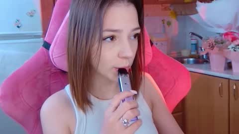 Snapshot of pambeeslyy chatting on March 2026 11:38:02 AM Pam online show from March 2026 11:38:02 AM