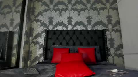 Snapshot of pamela_di_angelo chatting on June 2026 05:00:01 AM Pamela online show from June 2026 05:00:01 AM