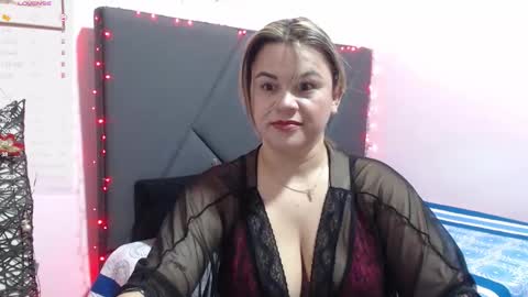 pamela_echeverria online show from December 2025 10:21:02 AM