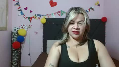 Snapshot of pamela_echeverria chatting on June 2026 11:14:02 AM pamela_echeverria online show from June 2026 11:14:02 AM