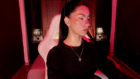 Snapshot of pamelaascott chatting on May 2026 04:07:02 AM P A M online show from May 2026 04:07:02 AM