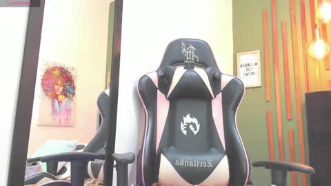 Pamela  online show from February 2025 08:49:02 AM