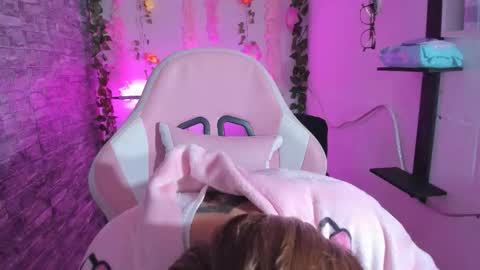 pamelajhonsom online show from November 2025 03:17:01 AM