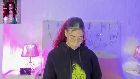 TELL ME PAMELLA AND GIVE ME A GOOD GRADE ITS IMPORTANT online show from November 2025 11:43:02 AM