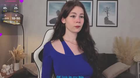 Diana online show from October 2025 11:18:01 PM