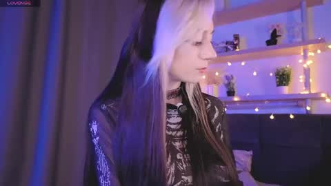 Diana online show from May 2026 03:19:01 PM
