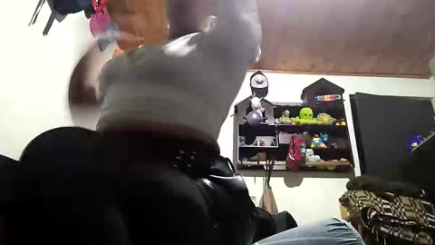 Snapshot of pammeladirtxxx chatting on November 2025 03:42:02 AM pammela and cristina online show from November 2025 03:42:02 AM