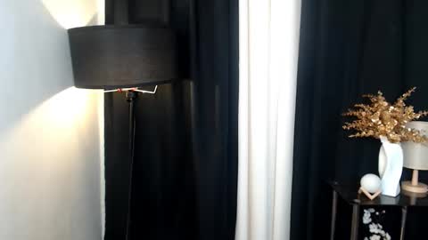 Snapshot of pantenefox chatting on March 2026 11:32:02 AM pantenefox online show from March 2026 11:32:02 AM