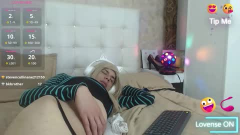 Snapshot of pantera_white chatting on May 2026 04:04:02 PM pantera_white online show from May 2026 04:04:02 PM