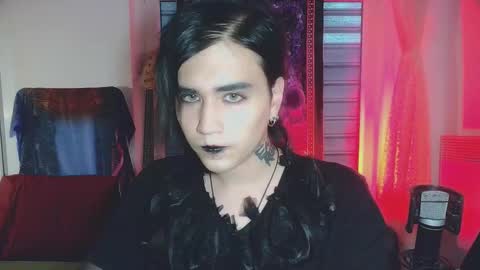 In bio online show from November 2025 06:45:01 AM