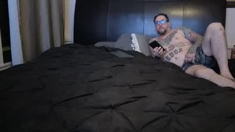 Snapshot of pantyhoseaddict666 chatting on December 2025 01:44:02 AM pantyhoseaddict666 online show from December 2025 01:44:02 AM