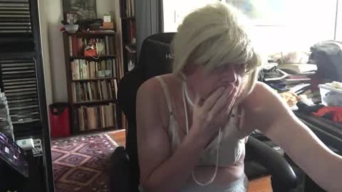 Snapshot of pantyvloletlace chatting on September 2025 07:15:02 PM Pantyvioletlace online show from September 2025 07:15:02 PM