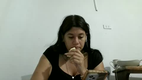 Snapshot of paola_latina_esclusiva chatting on June 2026 06:32:01 PM PAOLA EXCLUSIVAA online show from June 2026 06:32:01 PM
